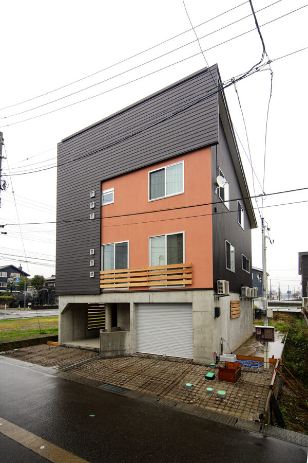 HOUSE at UONUMA