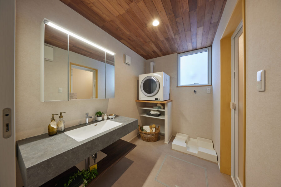 TABLE HOUSE【柏崎市】