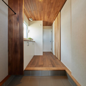 TABLE HOUSE【柏崎市】