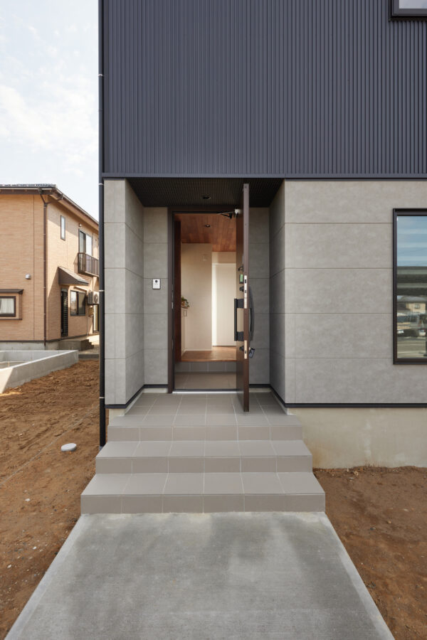 TABLE HOUSE【柏崎市】