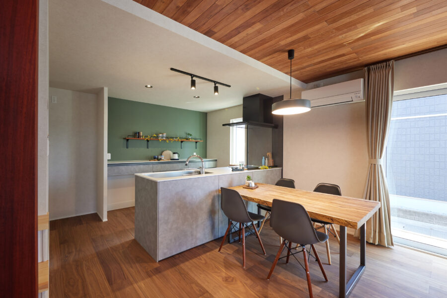 TABLE HOUSE【柏崎市】